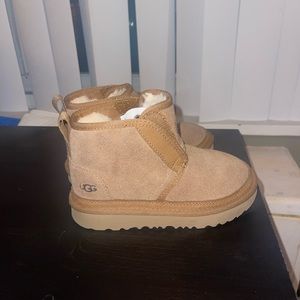 Toddler Ugg boots size 10c in good condition